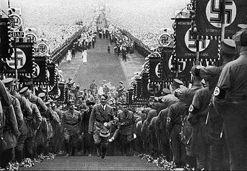 Hitler se vuelve presidente de Alemania