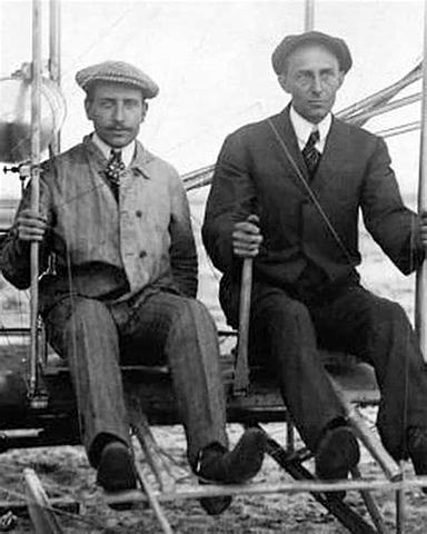 Wright brothers make the first airplane