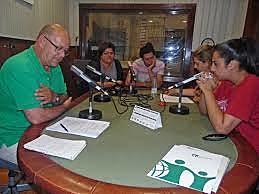 2.Se crean las escuelas radiofónicas