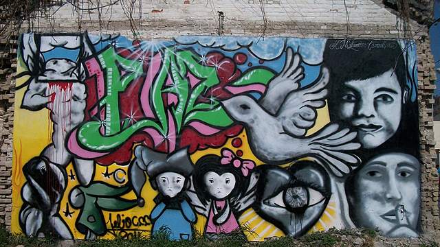 Vio por primera vez una pared pintada.