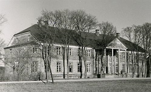 hakati taotlema Eesti Aleksandrikooli asutamist