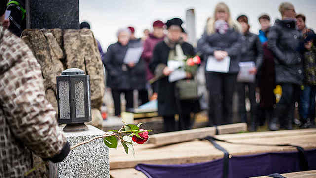 13 de noviembre de 2018: Esther muere tras años luchando contra un cáncer.