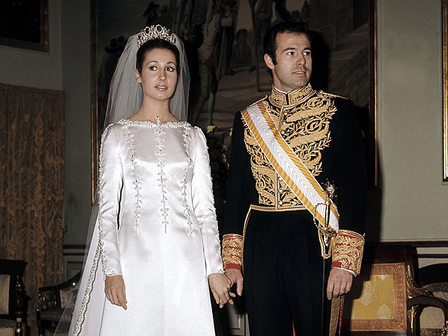 Boda de la nieta de Franco con Don Alfonso de Borbón, duque de Cádiz.