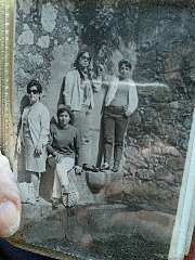 4 de julio de 1970: Mientras trabajaba, se entera de la muerte de su marido.