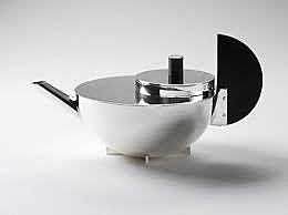 Tetera Marianne Brandt modelo MT 49