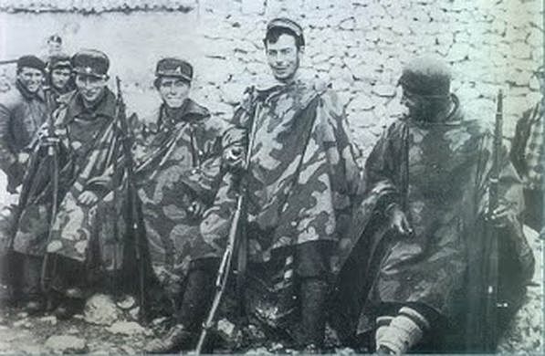 Los primeros soldados italianos, enviados por Mussolini, llegan a Madrid para ayudar a las fuerzas franquistas.