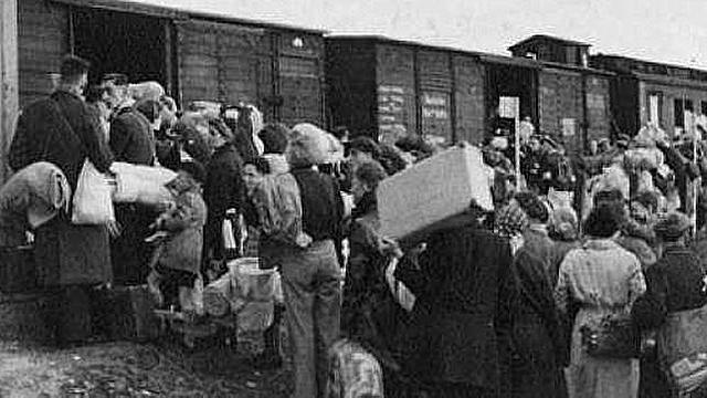 Comienzan las deportaciones de judíos a Polonia