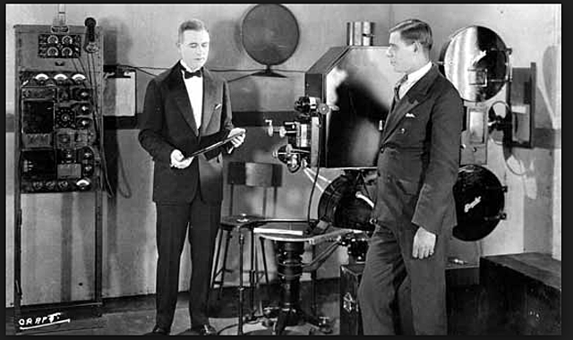 Educación audiovisual debido a los avances cinematográficos.