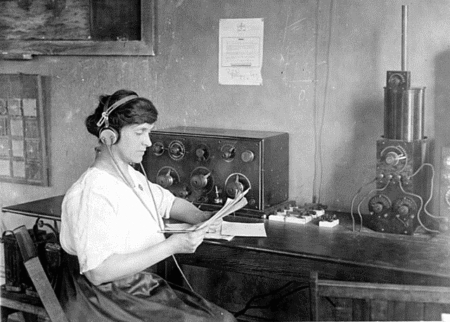 PROGRAMAS DE RADIO EDUCATIVOS PARA LAS ESCUELAS