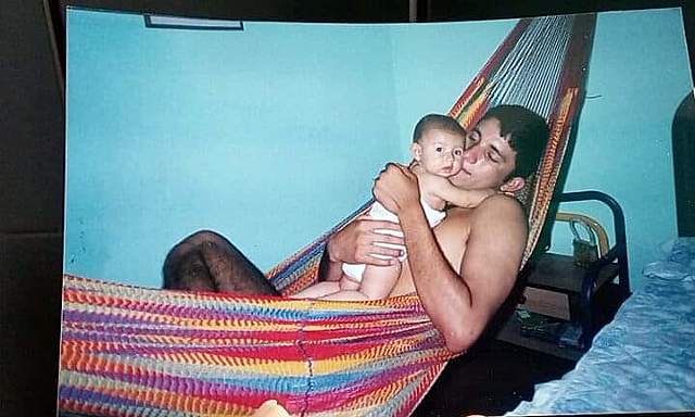 Nace el papá de Laura