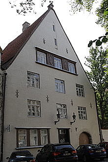 Asutati Estonia ja Vanemuise laulu- ja mänguselsid