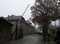 Día en memoria de las Víctimas del Holocausto