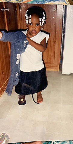 traté de vestirme a le edad de un año