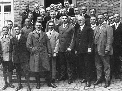 HITLER Y LA MASONERÍA