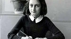 LA BIOGRAFIA DE ANA FRANK