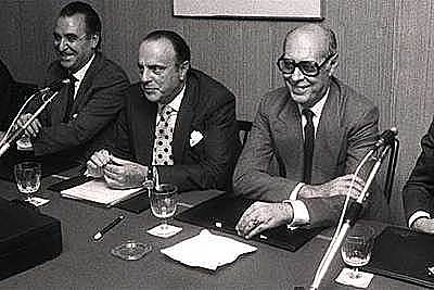 Nuevo gobierno: entran López Rodó y Silva (tecnócratas, Opus Dei).