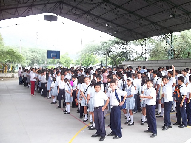 Empecé a estudiar en la Institución Educativa Policarpa Salavarrieta.