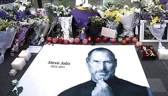 FALLECIMIENTO DE JOBS