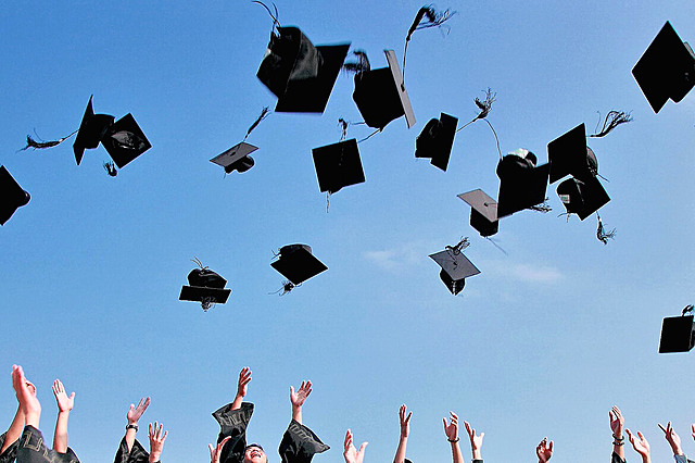 Me egresé de la primaria!!