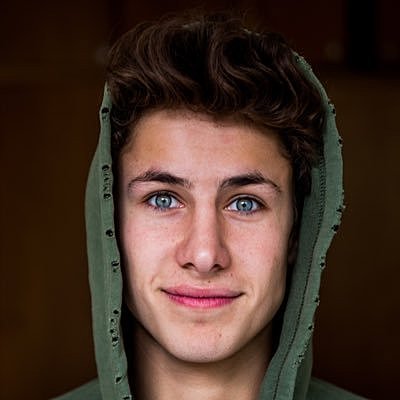 Timeline: Juanpa Zurita