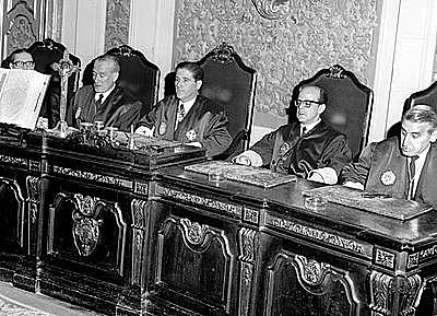 Se instaura el Tribunal de Orden Público (TPO)