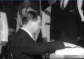 Nuevo gobierno: entra López Rodó y Silva (tecnócratas, Opus Dei)