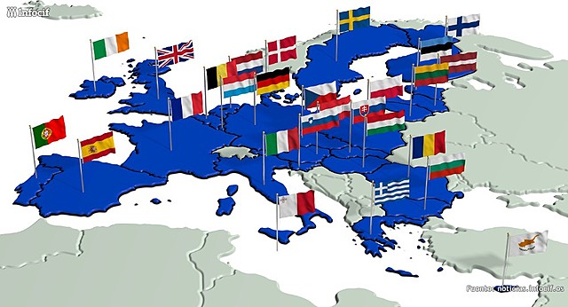 The European Economic Community becomes the European Union
