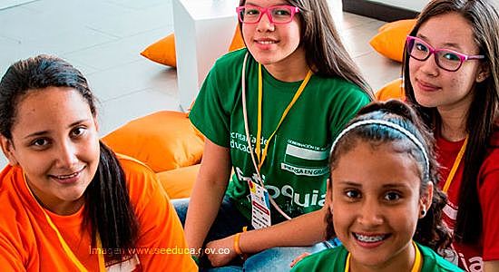 en apoyo a la educación superior rural