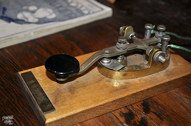 Major events in the history of social media before 1990