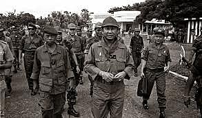 Lon Nol is ejected and Sihanouk is reinstalled by the Khmer Rouge