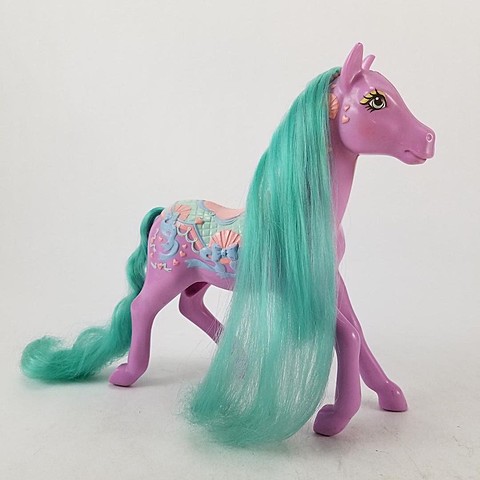 HASBRO NO SUPO ENTRAR A LOS 90'S