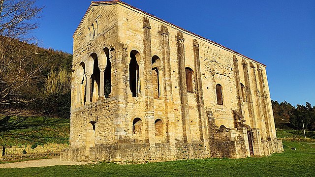 Santa María del Naranco