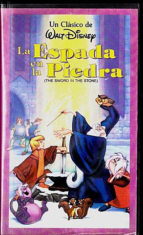 LA ESPADA EN LA PIEDRA