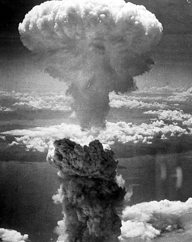 Austria-Hungary declares war on Serbia