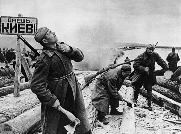 Визволення Києва від загарбників.