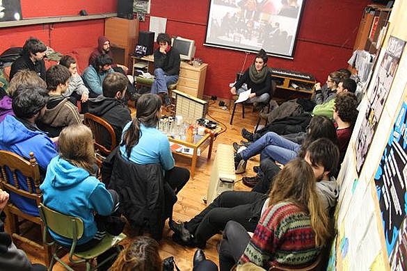 Lehen ekinaldia: Herri-liburutegia