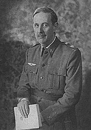 Primeras conspiraciones monárquicas.