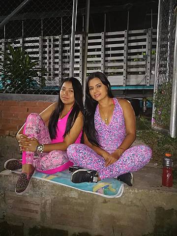 Haciendo deporte con mi hermana