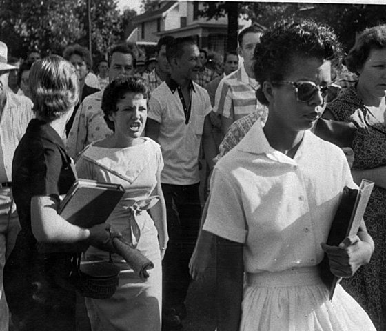 Little Rock 9 Attend School