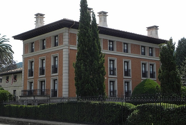 Konde Aresti jauregia