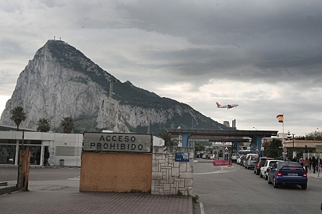 Desde 1969 se vuelve a abrir la frontera con Gibraltar
