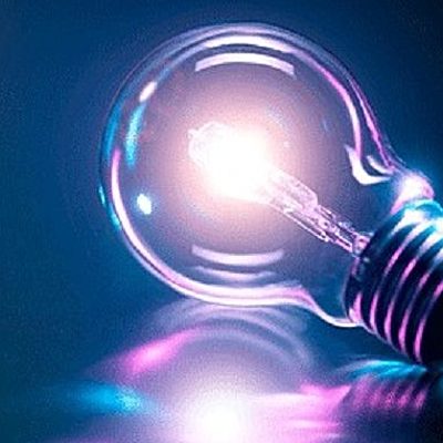 Timeline: Científicos que aportaron a la electricidad