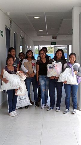 AYUDA COLECTIVA TRAS EL TERREMOTO(GRUPO GAPS)