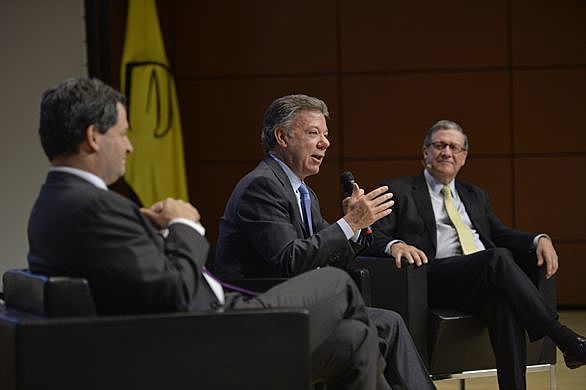 intervención durante el conversatorio sobre el proceso de paz en la universidad de los andes (qué se ha hecho, qué se esta haciendo,  y que falta por hacer en el proceso de paz).