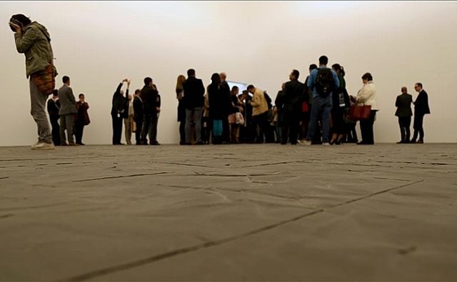 Se inaugura "contramonumento" con armas de las Farc de la Artista Doris Salcedo ("Fragmentos")