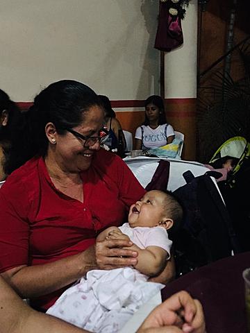 Soy feliz por la familia que tengo.