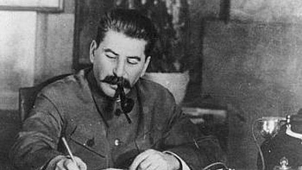 ACERCAMIENTO DE LOS EEUU AL RÉGIMEN