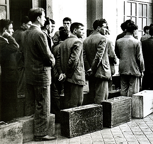 CRECIMIENTO DE LA POBLACIÓN ESPAÑOLA Y DEL ÉXODO RURAL.