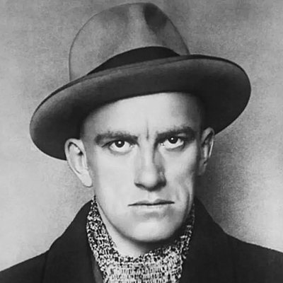 Timeline: Биография Владимира Маяковского