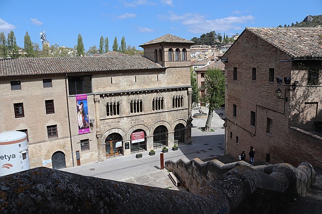 Nafarroako erregeen jauregia